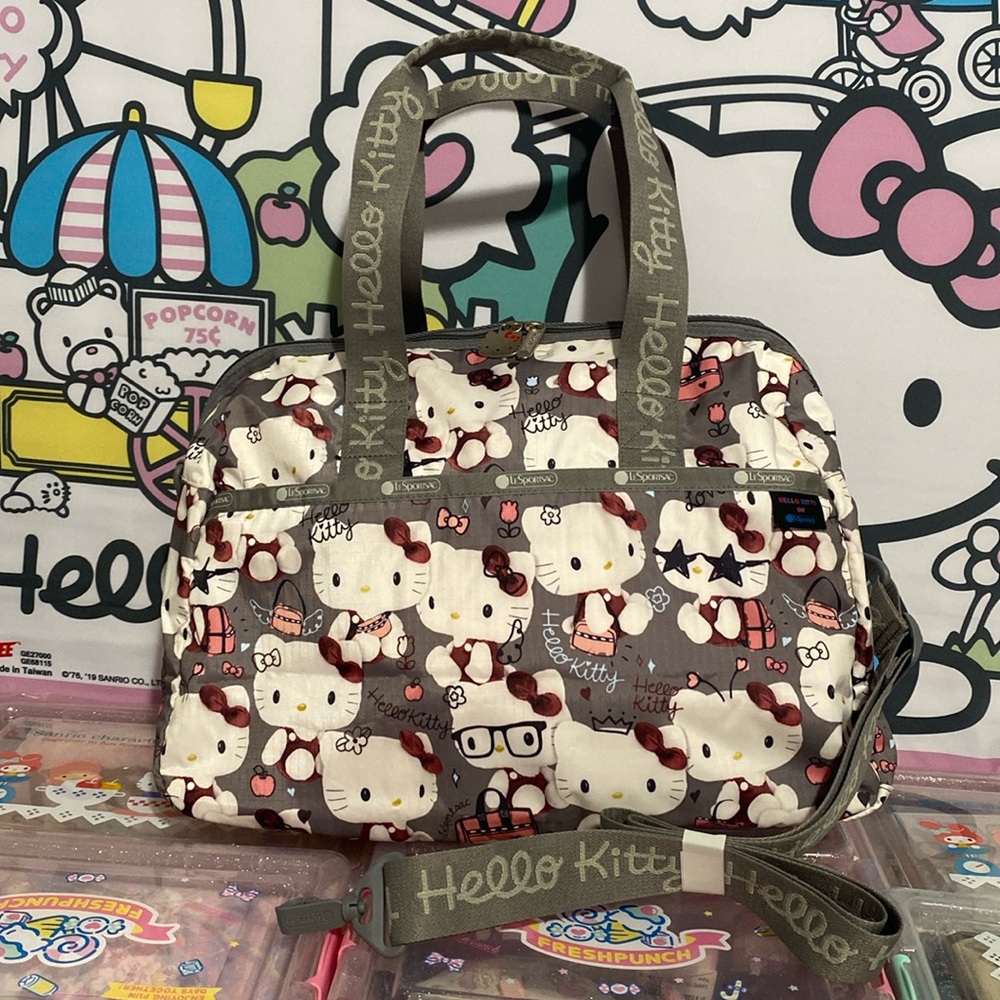 New LeSportsac x Hello Kitty 45th Anniversary sanrio duffle multi-pocket handbag